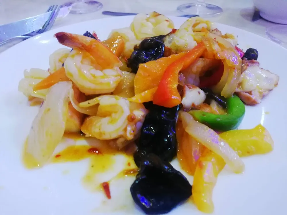 Sauté de Sèches Avec Légumes Sauce Maison